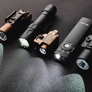 نکات مهم در انتخاب چراغ قوه مناسب برای طبیعت‌گردی