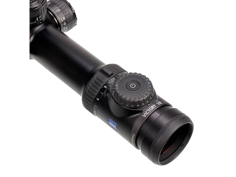 دوربین روی سلاح زایس ویکتوری وی 8 بزرگنمایی 2.8 تا 20 دهانه 56 با سیستم کلیک خور فوقانی و جانبی و رتیکل 43 چراغدار